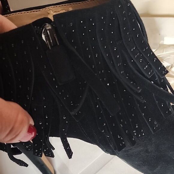 Brand NEW Peep Toe Black Frindge Bootie Boots 7.5 RETAIL 300 BCBGMAXAZRIA - Picture 9 of 9